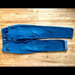 Levi’s 721 High Rise Skinny, Size 28 Long (28x32)